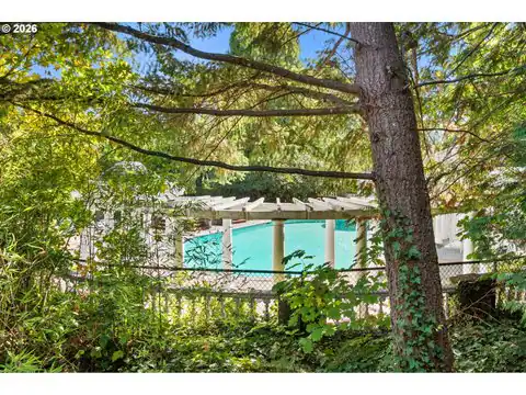 3653 SW 52ND PL, Portland, OR 97221 — photo 39