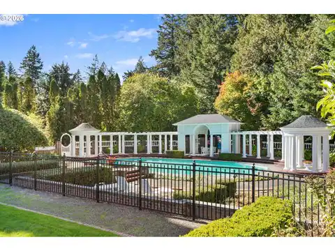 3653 SW 52ND PL, Portland, OR 97221 — photo 41