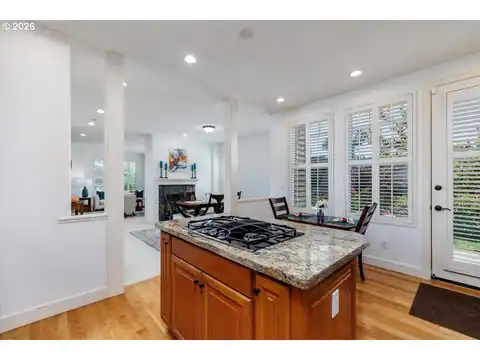 2303 NW STIMPSON LN, Portland, OR 97229 — photo 11