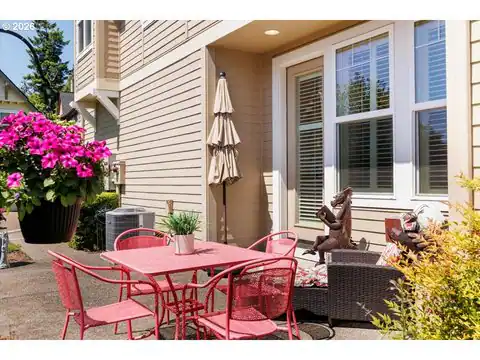 2303 NW STIMPSON LN, Portland, OR 97229 — photo 13