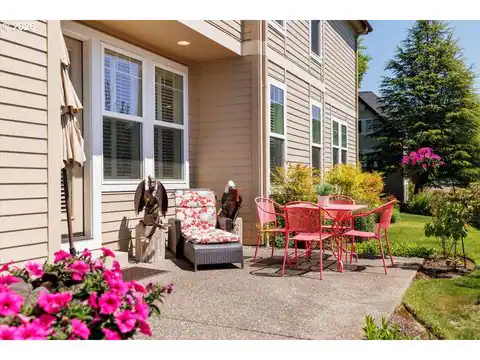 2303 NW STIMPSON LN, Portland, OR 97229 — photo 14