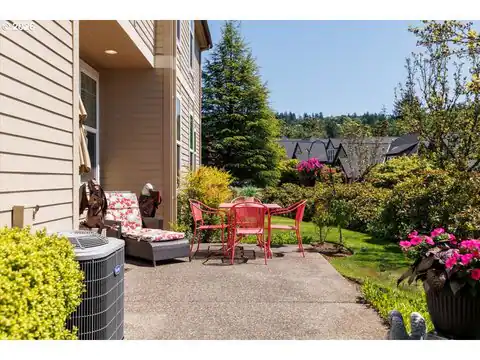 2303 NW STIMPSON LN, Portland, OR 97229 — photo 15