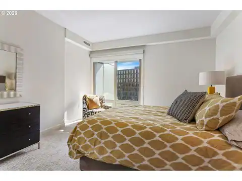 1310 NW NAITO PKWY #707, Portland, OR 97209 — photo 14