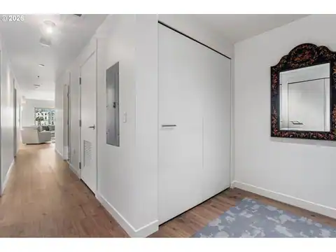 1310 NW NAITO PKWY #707, Portland, OR 97209 — photo 21