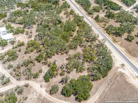 680 ANNABELLE AVE, Bulverde, TX 78163 — photo 10