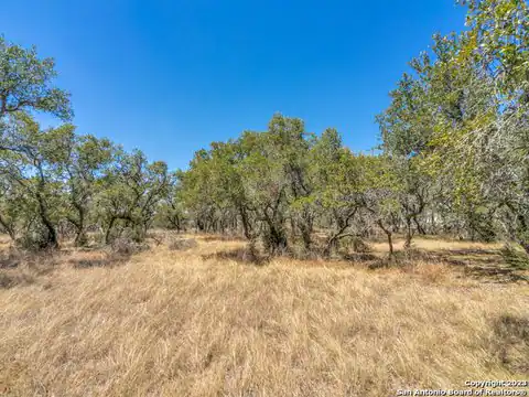 680 ANNABELLE AVE, Bulverde, TX 78163 — photo 5