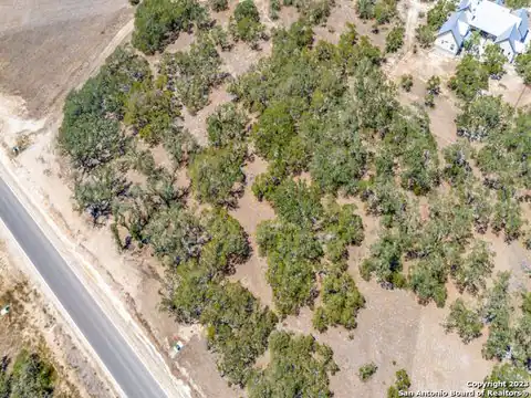 680 ANNABELLE AVE, Bulverde, TX 78163 — photo 8