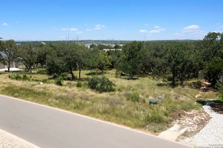 970 BELLE OAKS BLVD, Bulverde, TX 78163