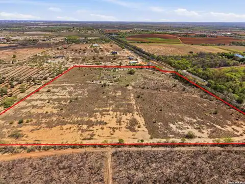 14215 quintana, Atascosa, TX 78002 — photo 22
