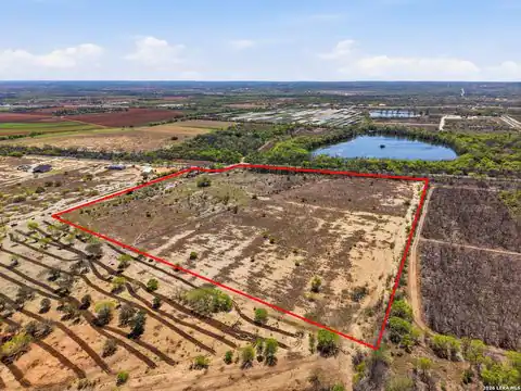 14215 quintana, Atascosa, TX 78002 — photo 15