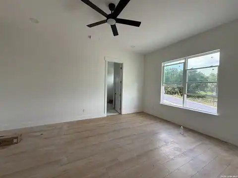 102 MAGNOLIA CIR, Boerne, TX 78006 — photo 6