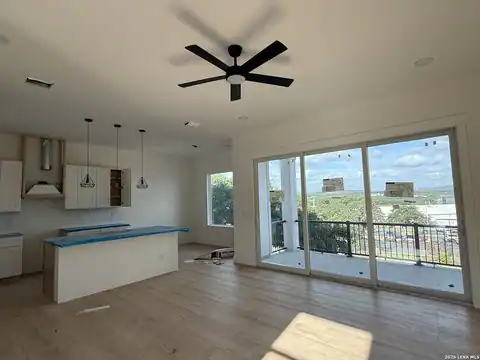 104 MAGNOLIA CIR, Boerne, TX 78006 — photo 3