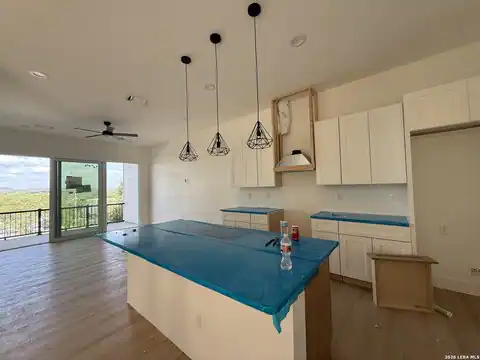 106 MAGNOLIA CIR, Boerne, TX 78006 — photo 4