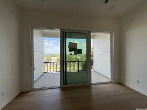 106 MAGNOLIA CIR, Boerne, TX 78006 — photo 7