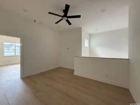 110 MAGNOLIA CIR, Boerne, TX 78006 — photo 6