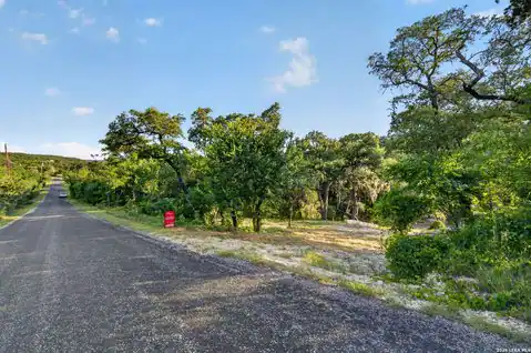 449 SHEPHERDS CROOK, Helotes, TX 78023 — photo 28