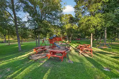 449 SHEPHERDS CROOK, Helotes, TX 78023 — photo 33