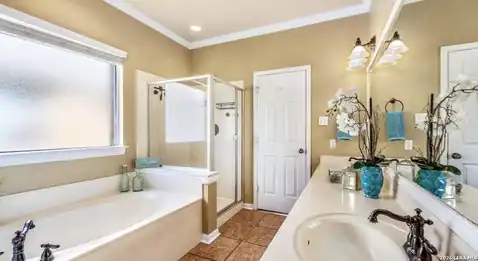 8023 JALANE OAKS, San Antonio, TX 78255 — photo 5
