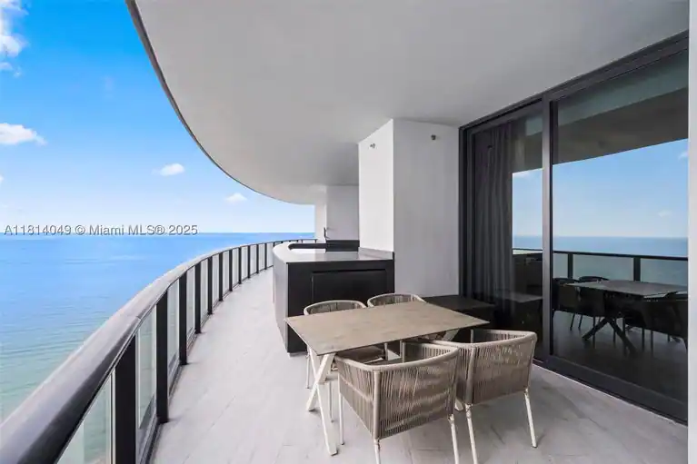 18555 Collins Ave #2105, Sunny Isles Beach, FL 33160