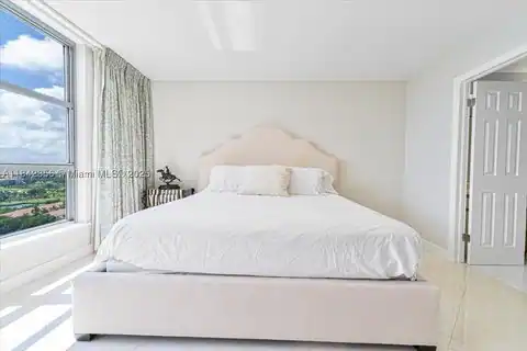 3500 Mystic Pointe Dr #2101, Aventura, FL 33180 — photo 9