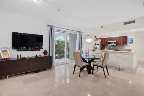 19900 E Country Club Dr #212, Aventura, FL 33180 — photo 3