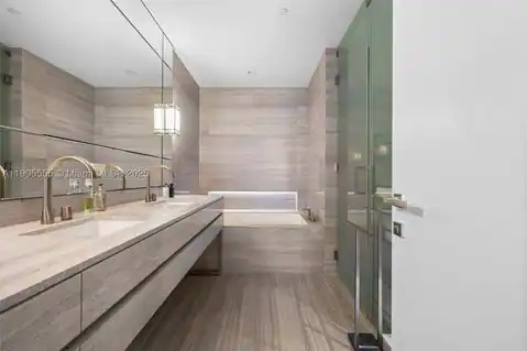 18975 Collins Ave #401, Sunny Isles Beach, FL 33160 — photo 15