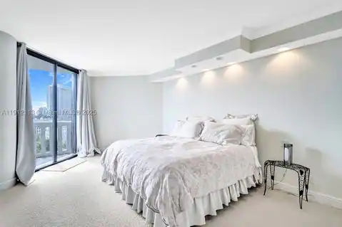 3000 Island Blvd #903, Aventura, FL 33160 — photo 4