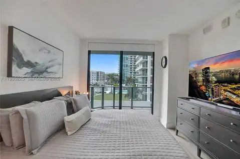 121 NE 34th St #902, Miami, FL 33137 — photo 22