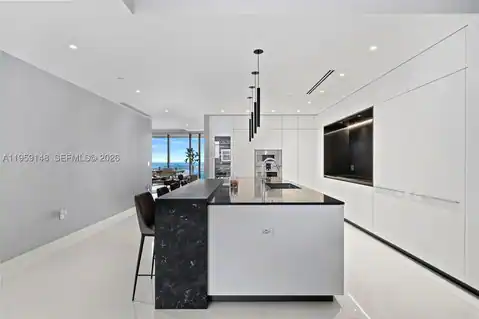 300 Biscayne Blvd Way #4602, Miami, FL 33131 — photo 10