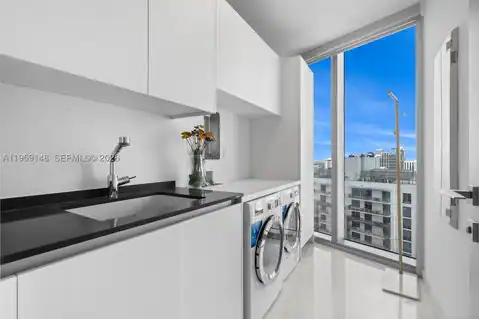 300 Biscayne Blvd Way #4602, Miami, FL 33131 — photo 12