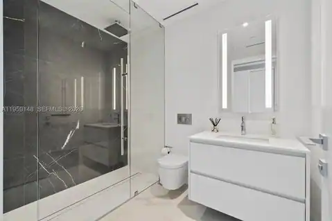 300 Biscayne Blvd Way #4602, Miami, FL 33131 — photo 13