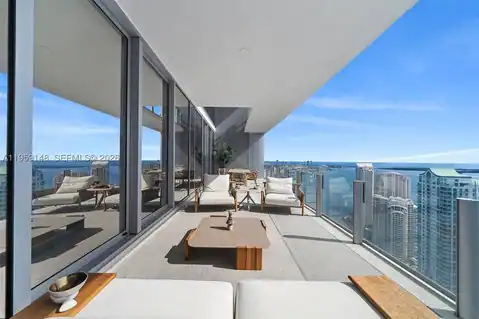 300 Biscayne Blvd Way #4602, Miami, FL 33131 — photo 7