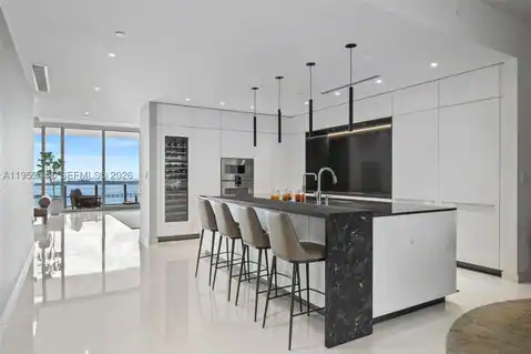 300 Biscayne Blvd Way #4602, Miami, FL 33131 — photo 9