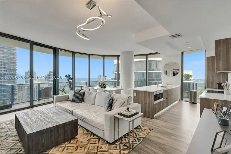 801 S Miami Ave #4901, Miami, FL 33130