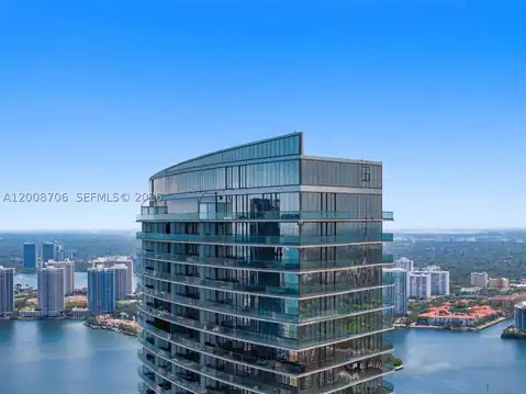 18975 Collins Ave #5200, Sunny Isles Beach, FL 33160 — photo 33