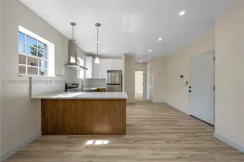 1132 NW 3rd St, Miami, FL 33128 — photo 5