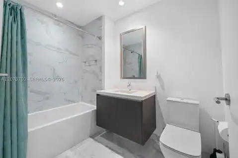 851 NE 1st Ave #1610, Miami, FL 33132 — photo 16