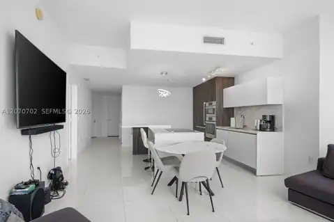 851 NE 1st Ave #1610, Miami, FL 33132 — photo 5