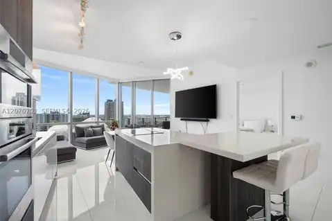 851 NE 1st Ave #1610, Miami, FL 33132 — photo 7