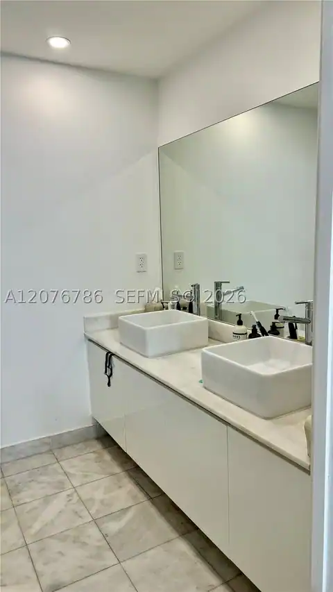 601 NE 36th St #3309, Miami, FL 33137 — photo 13