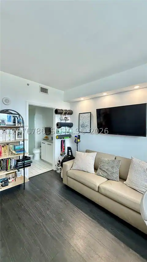 601 NE 36th St #3309, Miami, FL 33137 — photo 18