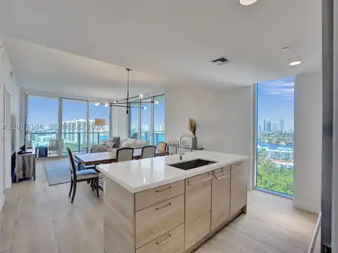 16385 Biscayne Blvd #2107, North Miami Beach, FL 33160 — photo 10