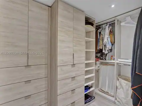 16385 Biscayne Blvd #2107, North Miami Beach, FL 33160 — photo 15