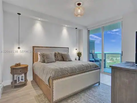 16385 Biscayne Blvd #2107, North Miami Beach, FL 33160 — photo 2