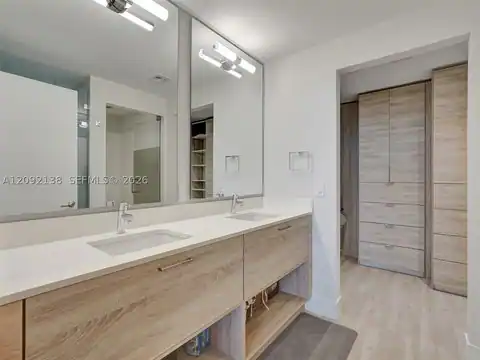 16385 Biscayne Blvd #2107, North Miami Beach, FL 33160 — photo 29