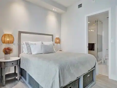 16385 Biscayne Blvd #2107, North Miami Beach, FL 33160 — photo 6