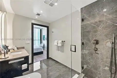 20 NE 11th #3308, Miami, FL 33132 — photo 12