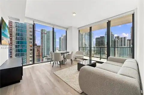 20 NE 11th #3308, Miami, FL 33132 — photo 2