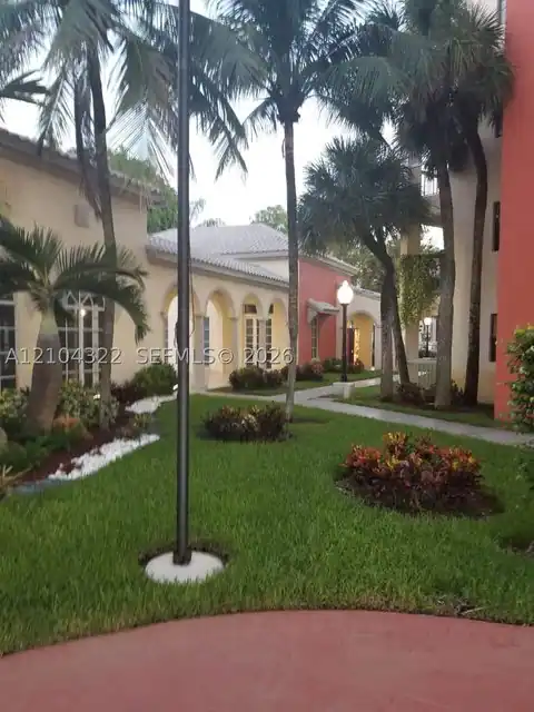 8120 Geneva Ct #553, Doral, FL 33166 — photo 11