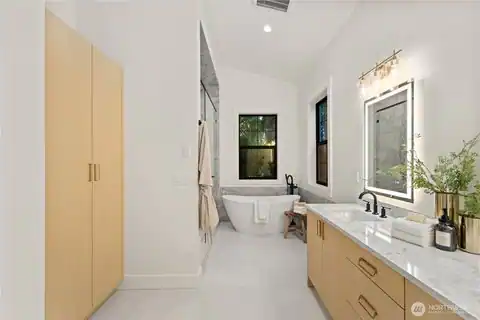 16654 NE 12th Street, Bellevue, WA, 98008 — photo 25